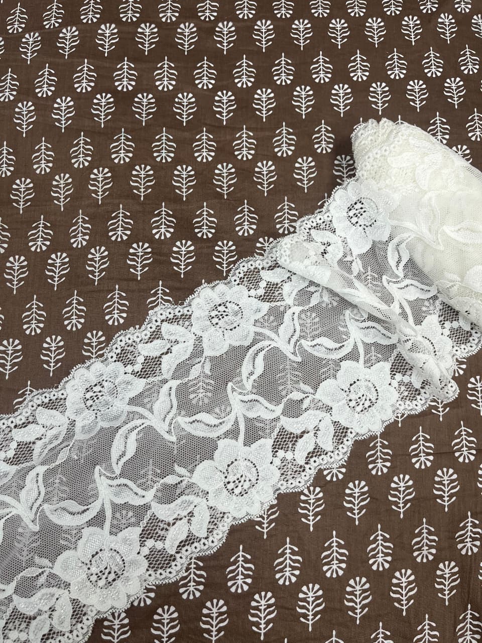 Cocoa Leaf All-Over Cotton Suit with Designer Lace