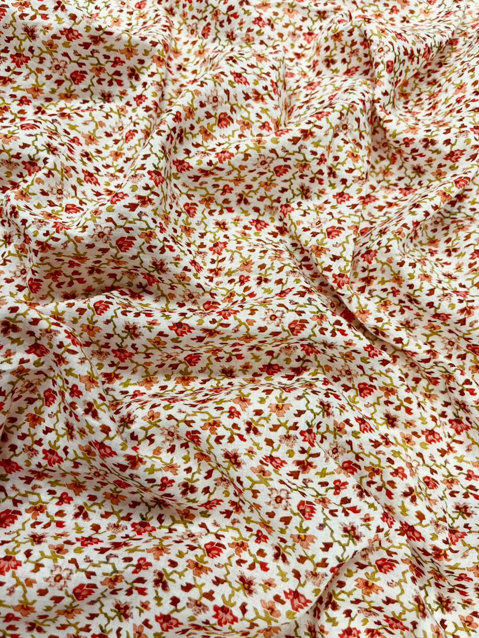 Disty Floral Print Cambric Cotton