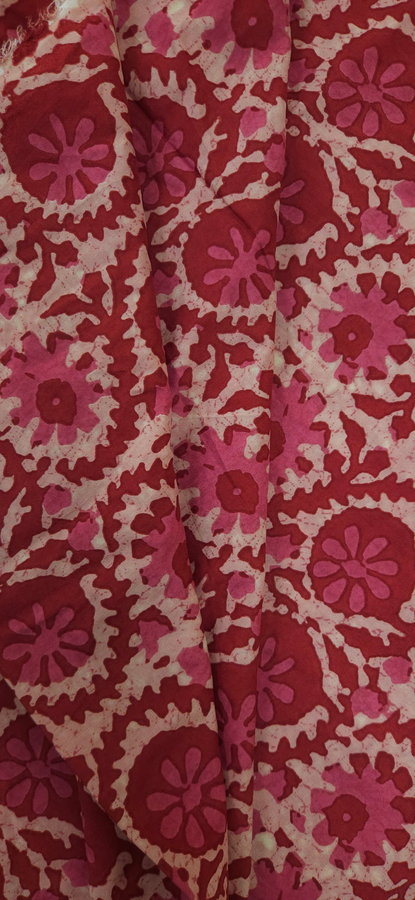 Rose Garden Floral Mal Cotton Fabric