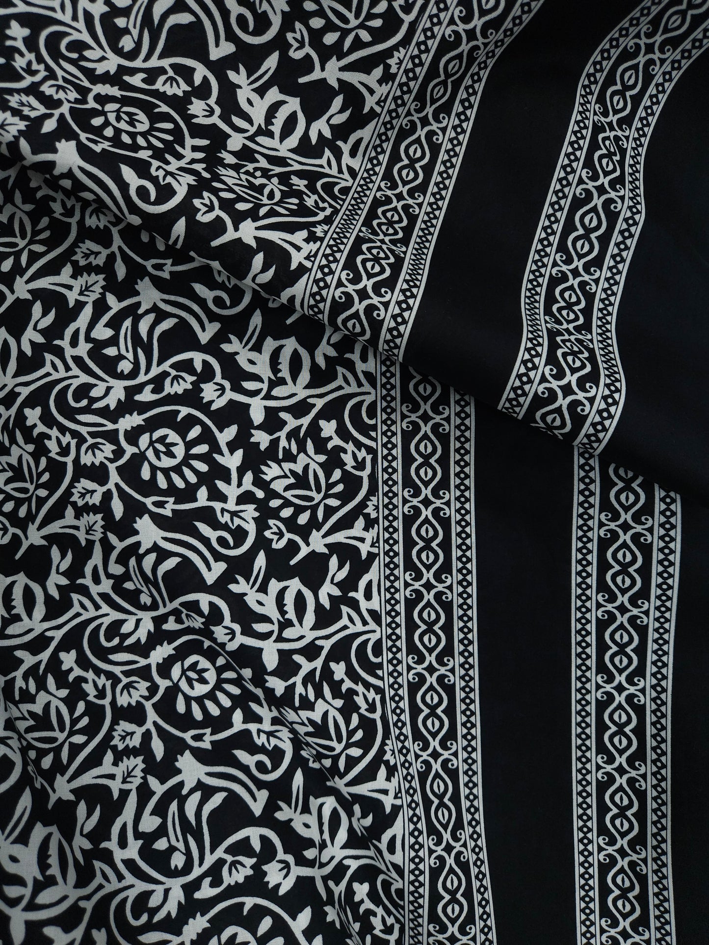 Monochrome Floral Border Print Poplin Fabric