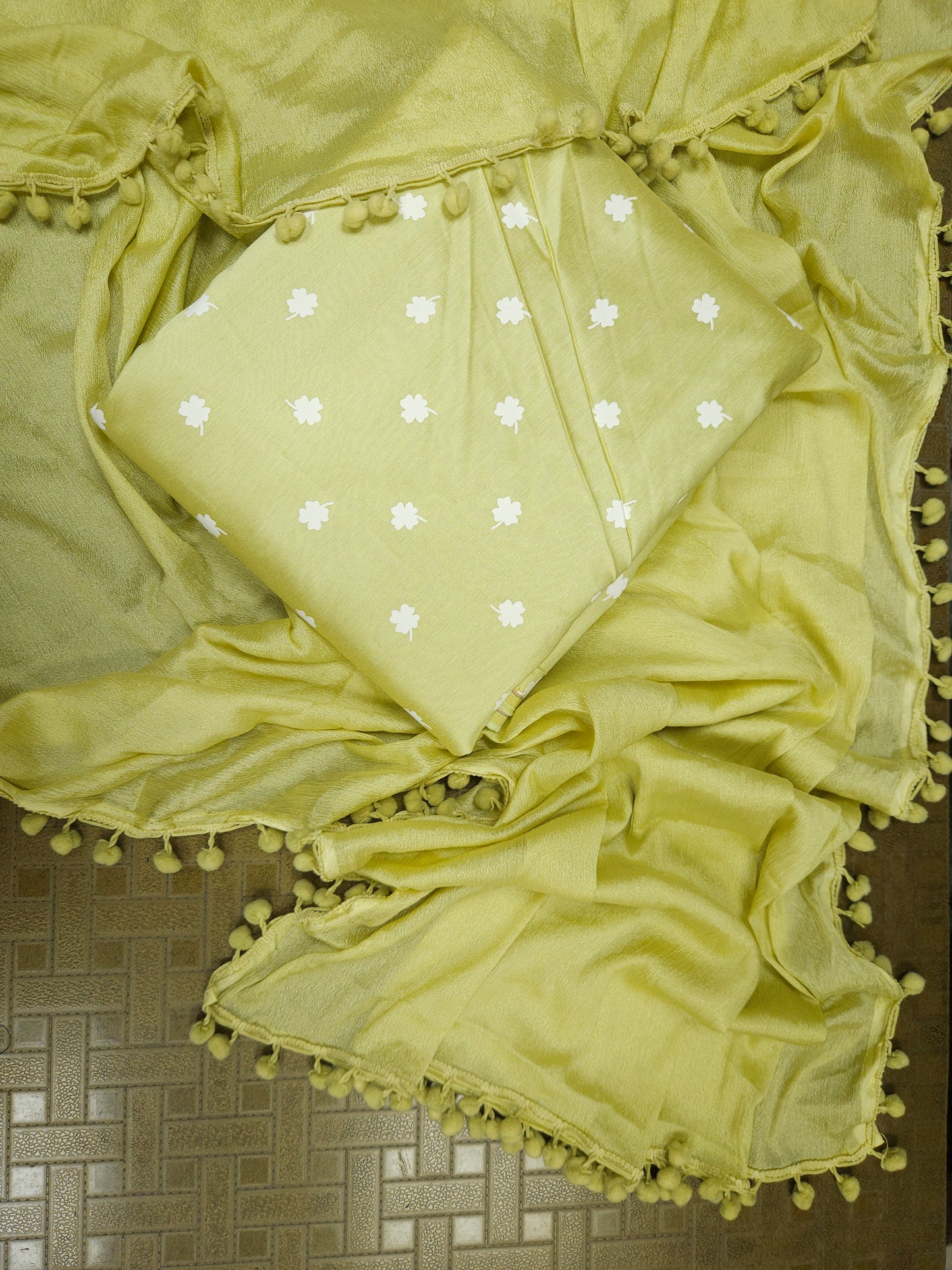 Ghiya Green Floral Cotton Silk Suit Set With Chinon Dupatta