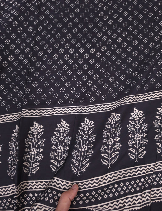 Black White Designer Border Print Crepe Fabric 60 Inch
