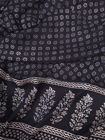 Black White Designer Border Print Crepe Fabric 60 Inch