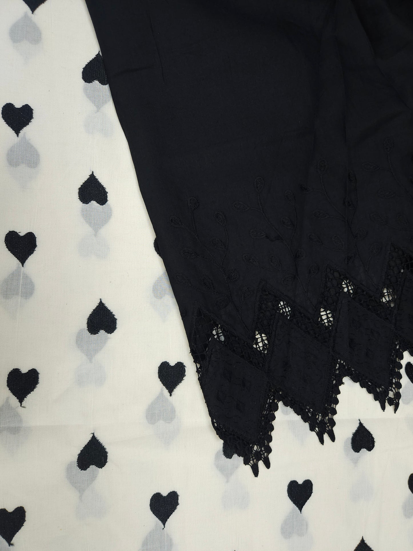 Black Heart Embroidery Cotton with Border Embroidery Suit Set