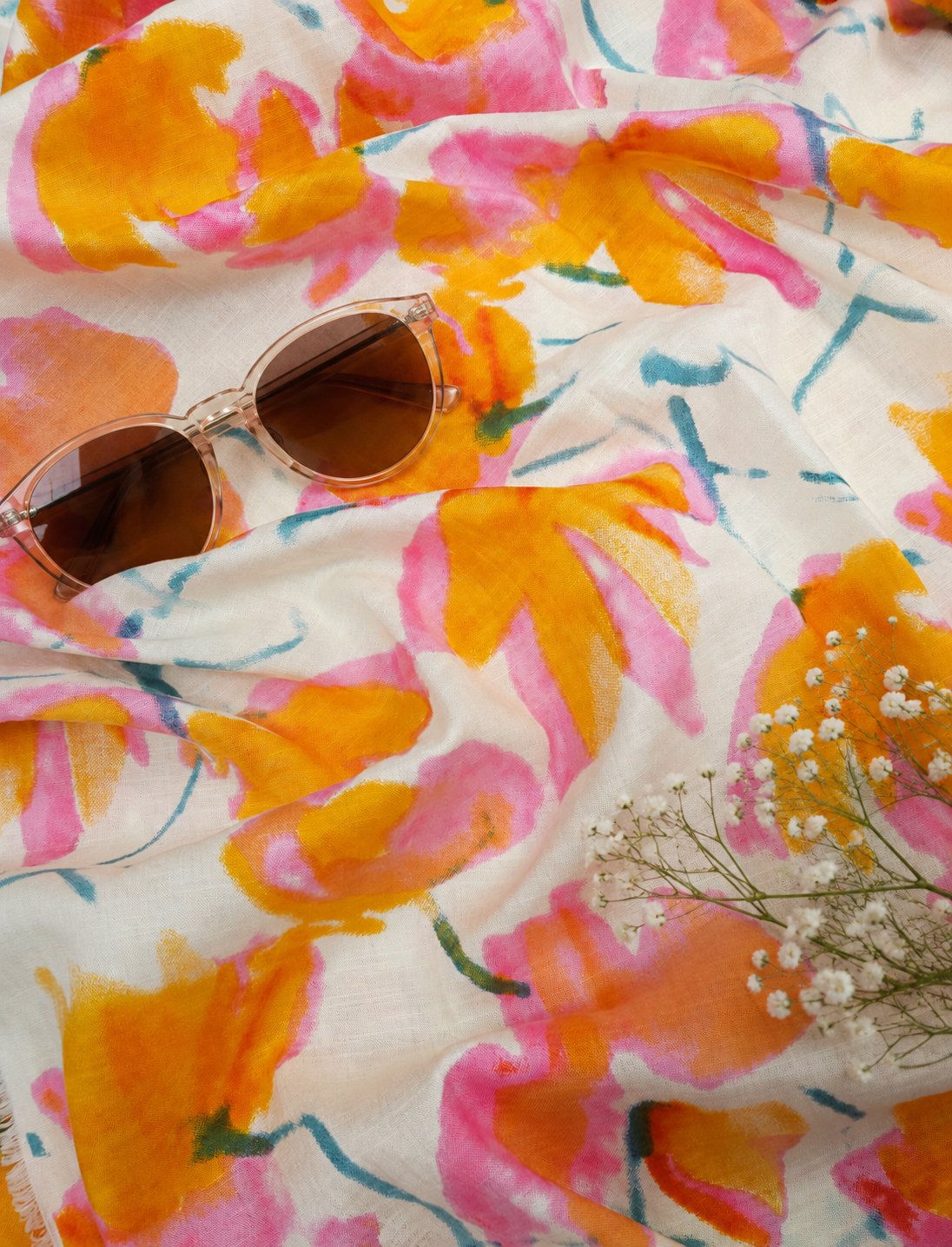 Premium Watercolor Bloom  Blend Fabric