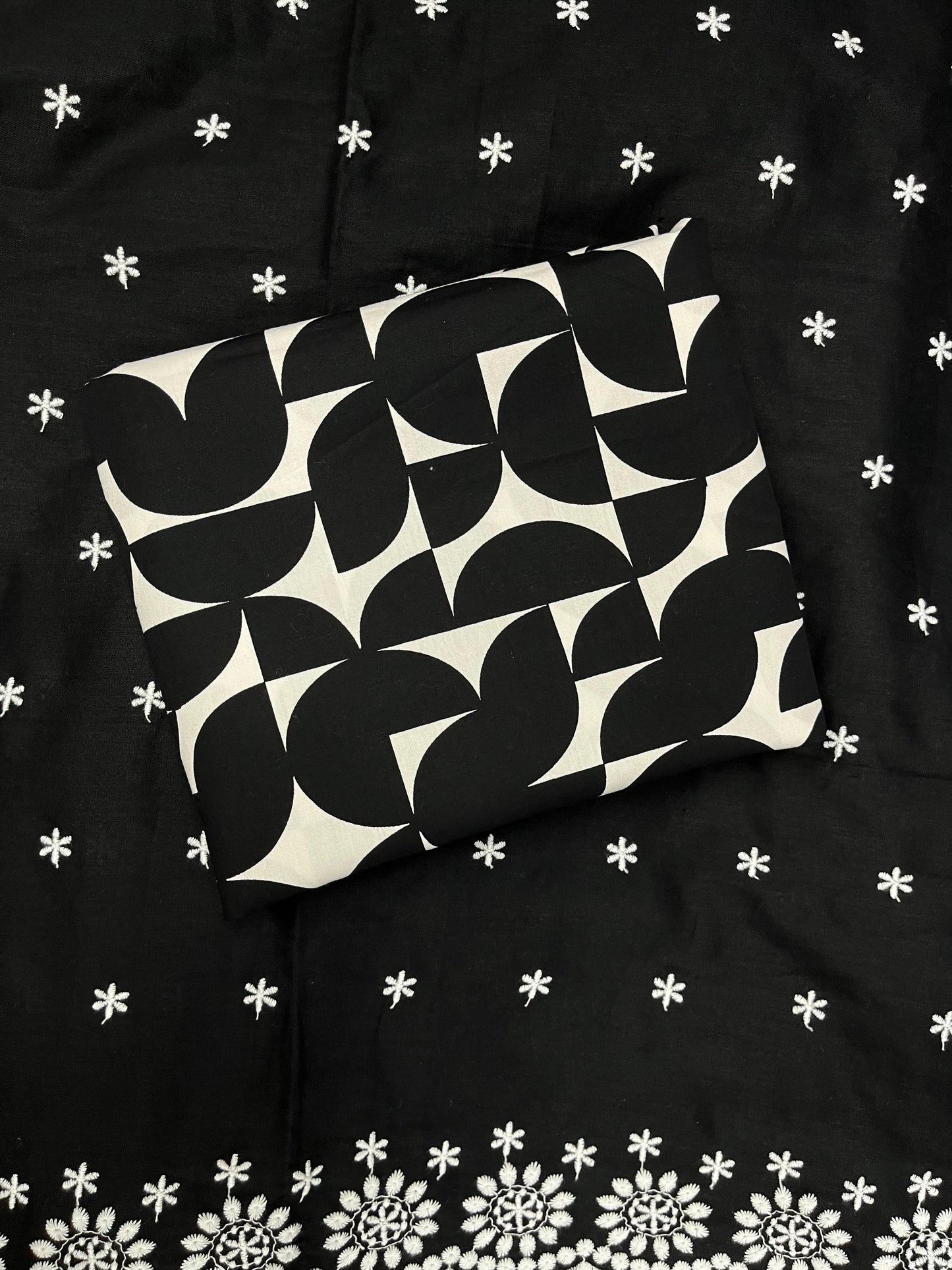 Black & White Geometric Cotton Suit Set with Chicken Border Cotton Bottom