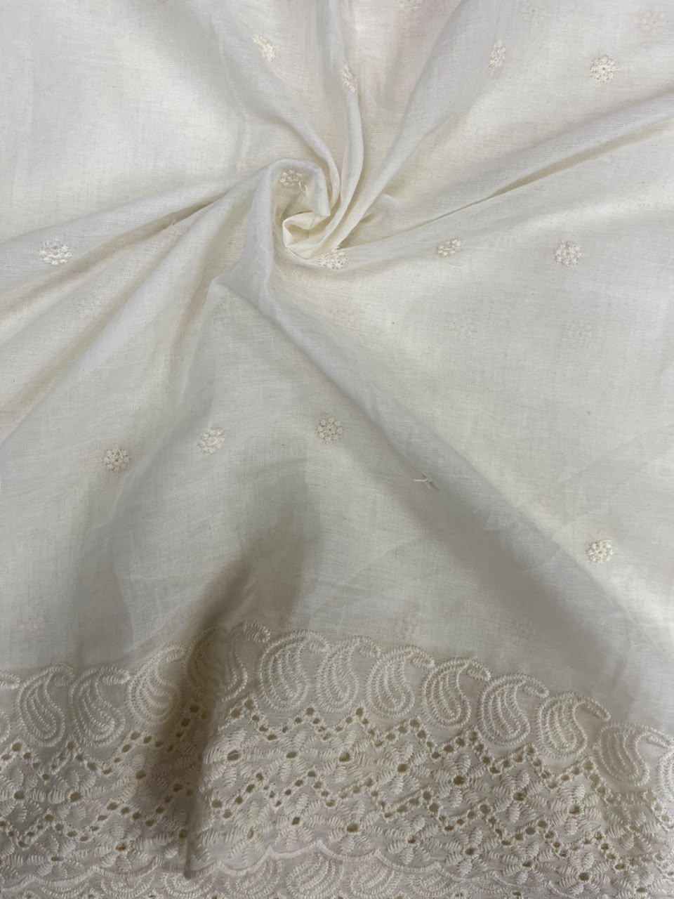 Off White Cotton Schiffli Fabric with Floral Scalloped Border