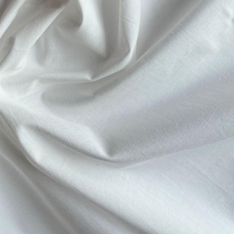 Premium Dyeable Cambric Cotton Fabric – 60 Inch Width